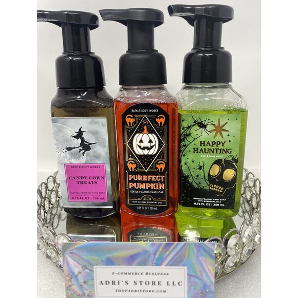 3 Bath Body Works Gentle Foaming Hand SOAP Candy Corn, Happy Hunting & Pumpkin - Picture 1 of 10